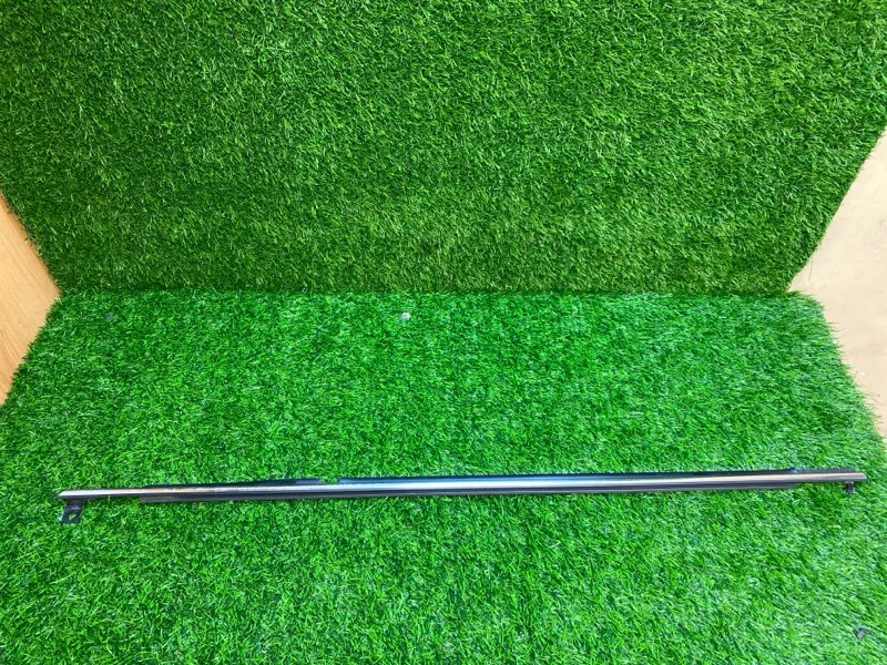 Молдинг на дверь задний правый TOYOTA MARK II JZX115 контрактная