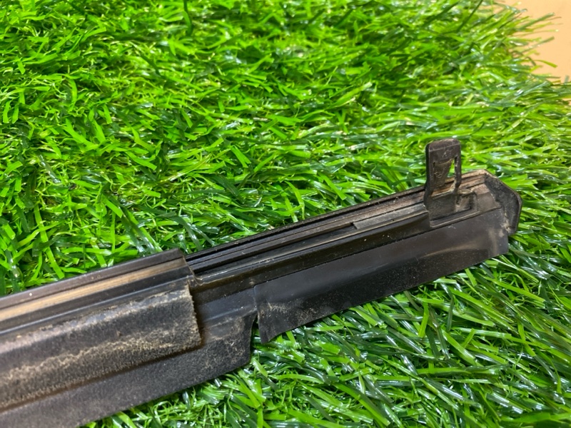 Молдинг на дверь задний правый MARK II JZX115