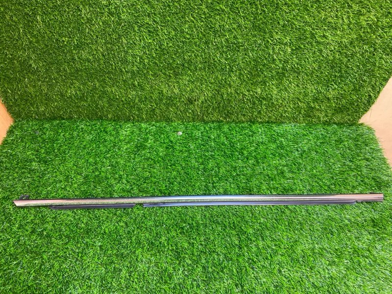 Молдинг на дверь задний левый TOYOTA MARK II JZX115 контрактная