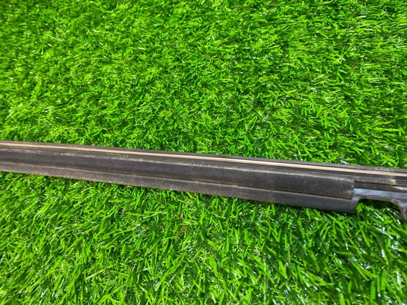 Молдинг на дверь задний левый MARK II JZX115