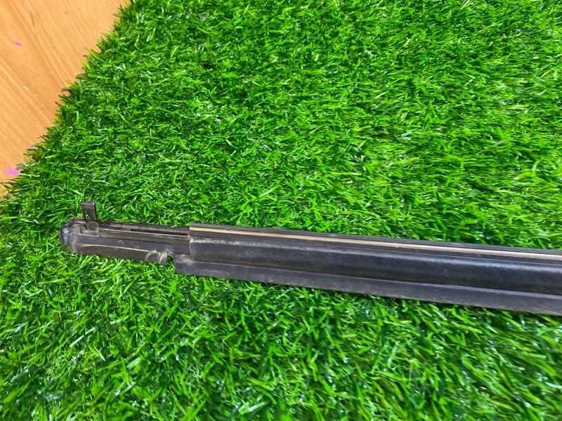 Молдинг на дверь задний левый MARK II JZX115