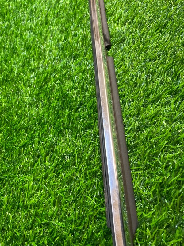 Молдинг на дверь задний левый TOYOTA MARK II BLIT JZX115 Молдинг на дверь задний левый TOYOTA MARK II BLIT JZX115