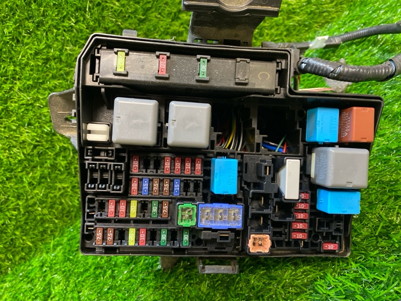 Блок предохранителей COROLLA FIELDER NKE165