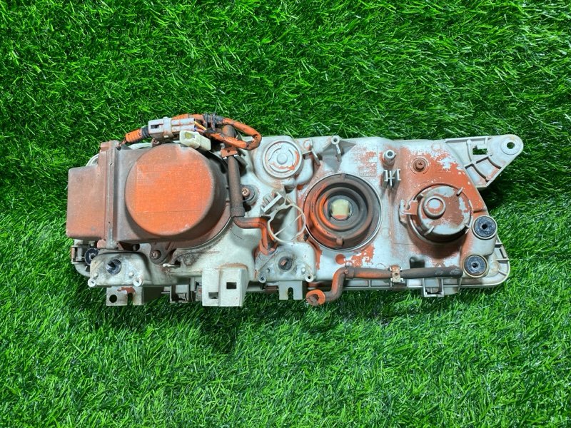 Фара передняя левая FORWARD FRR32
