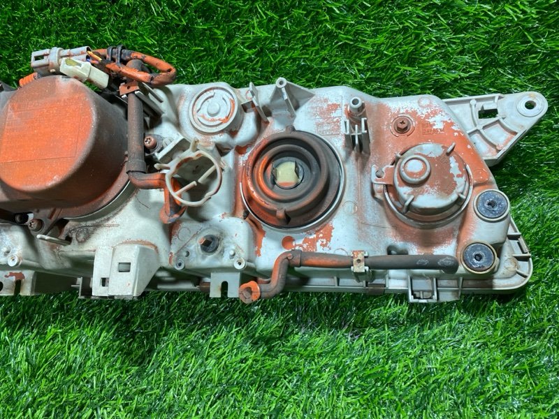 Фара передняя левая FORWARD FRR32