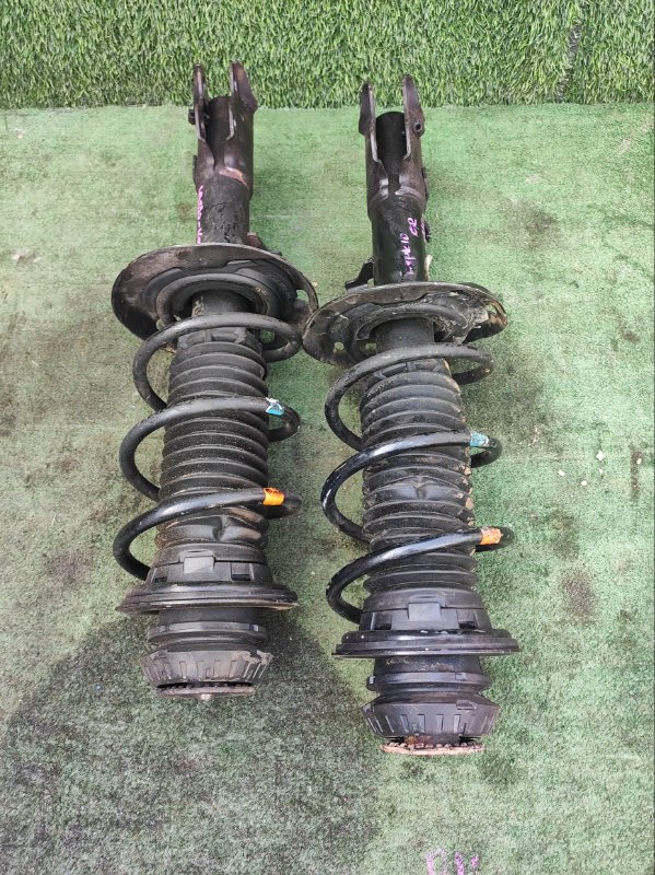 Стойка передняя правая TOYOTA YARIS MXPA10 M15A-FKS 48520K0030 контрактная