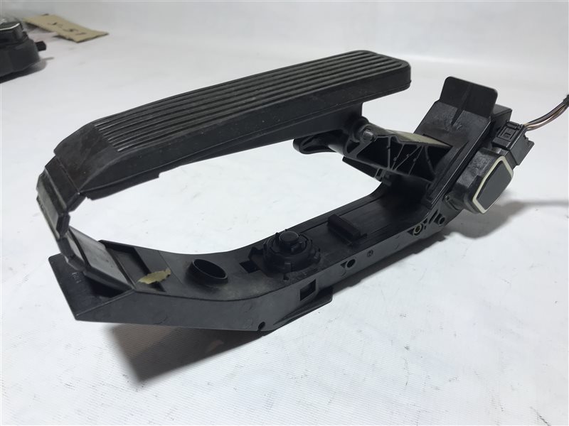 Педаль газа Mercedes-Benz C-Class W203 W203 112.912 2004