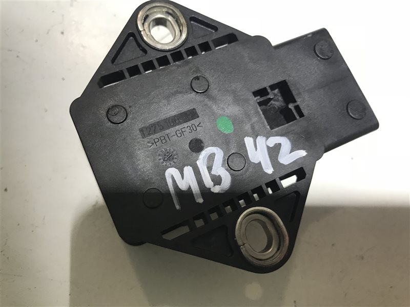 Датчик ускорения Mercedes-Benz E-Class W211 W211 112.949 Датчик ускорения Mercedes-Benz E-Class W211 W211 112.949