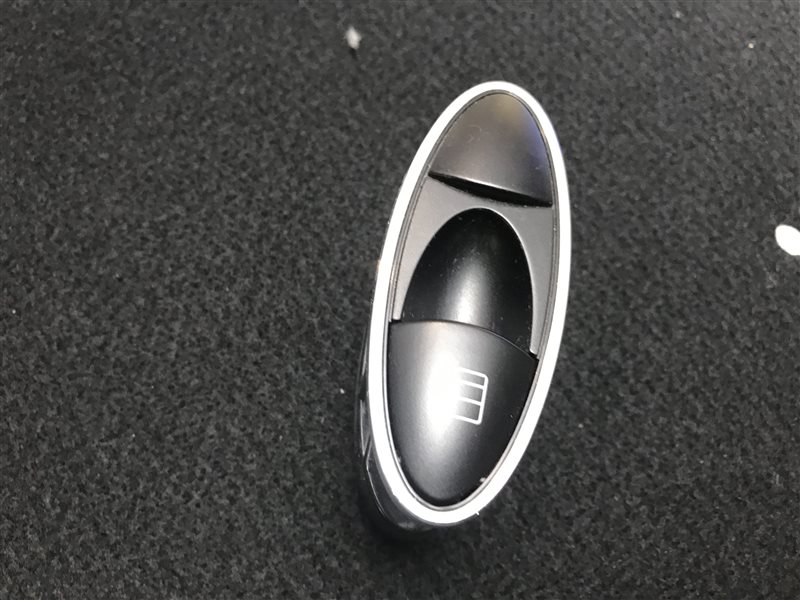 Кнопка стеклоподъемника Mercedes-Benz E-Class W211 W211 272.964 2007 передняя