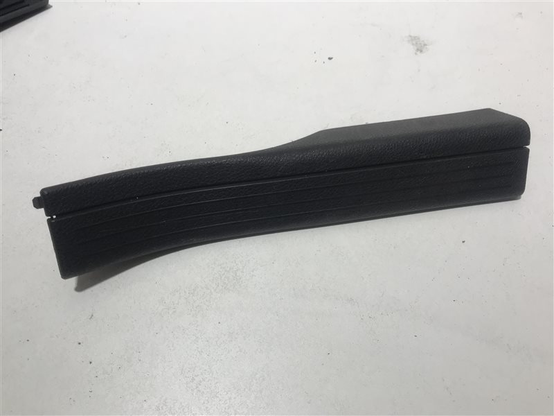 Накладка на порог Mercedes-Benz C-Class W204 W204 272.921 2008 задняя правая