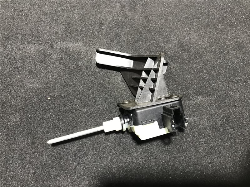 Замок бензобака Mercedes-Benz E-Class W211 W211 272.964 2006