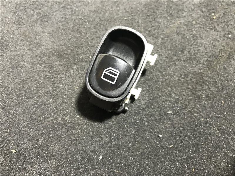 Кнопка стеклоподъемника Mercedes-Benz C-Class W203 W203 112.912 2001