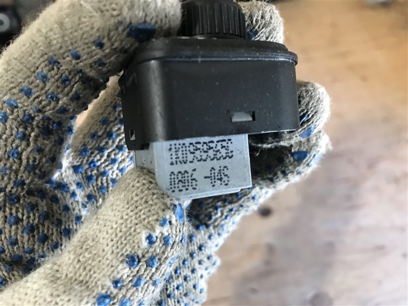 Переключатель регулировки зеркал Volkswagen Golf 5 BVY