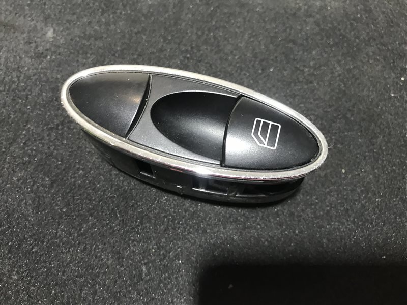 Кнопка стеклоподъемника Mercedes-Benz E-Class W211 W211 272.964 2005 передняя