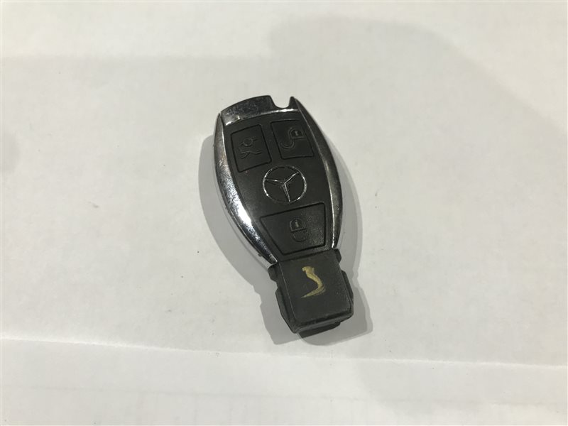 Ключ зажигания Mercedes-Benz Ключ зажигания Mercedes-Benz