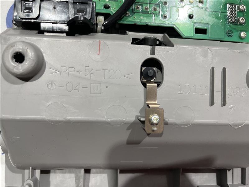Плафон салона передний Prius 2004 NHW20 1NZ-FXE