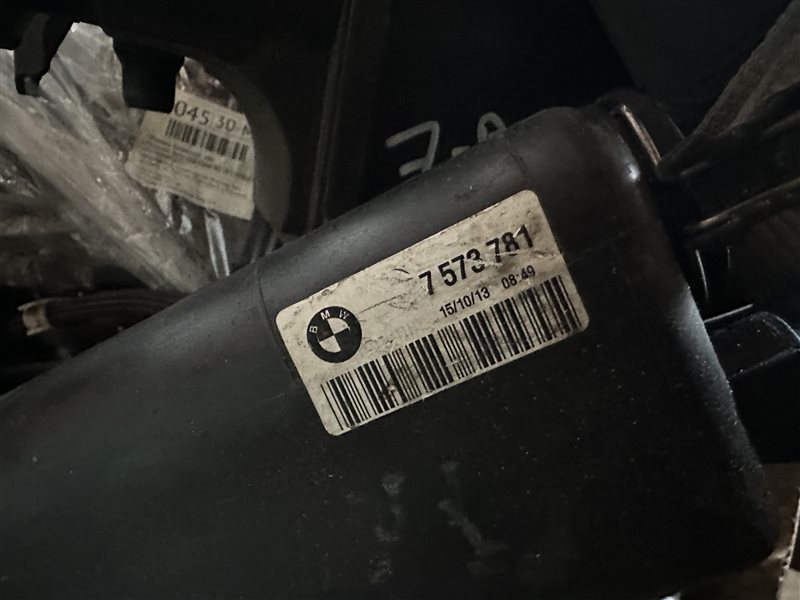 Бачок расширительный Bmw X5 E53 M54B30 2005