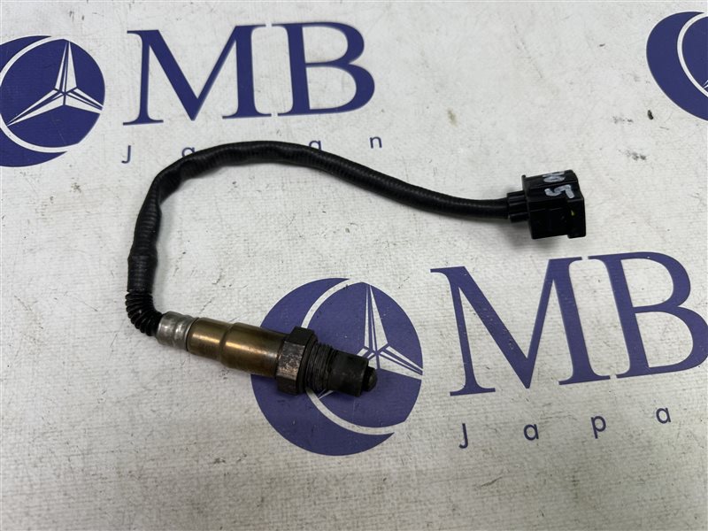 Датчик кислорода Mercedes-Benz C-Class W204 2008 W204 272.921 A0045420718 контрактная