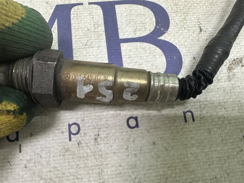 Датчик кислорода R-Class W251 2007 w251 272.967 Датчик кислорода R-Class W251 2007 w251 272.967