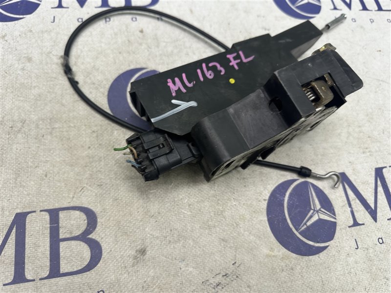 Замок двери передний левый Mercedes-Benz M-Class W163 W163 112.942