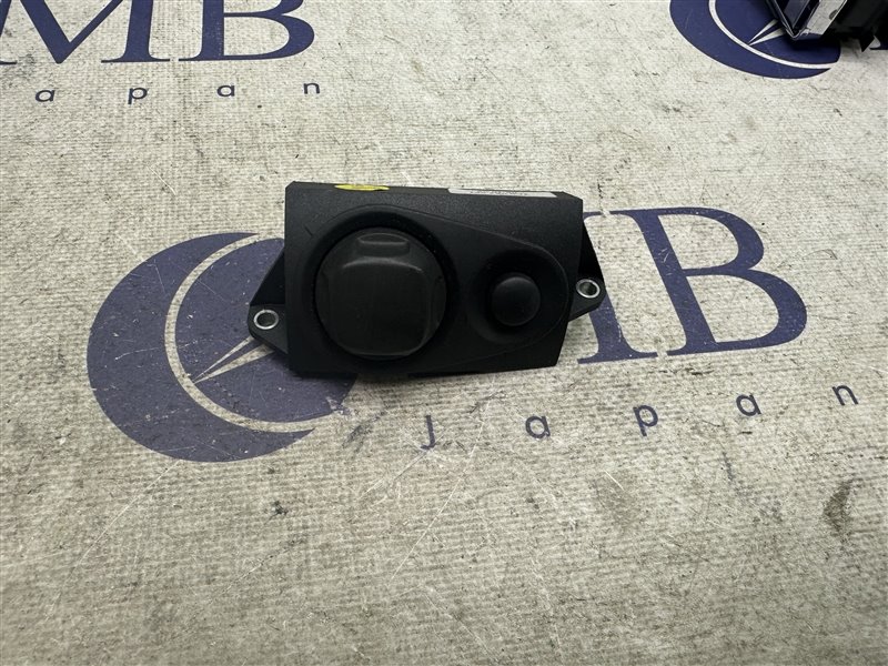 Кнопка управления рулевой колонкой Audi A6 2005 C6 BDW 4E0953551 контрактная