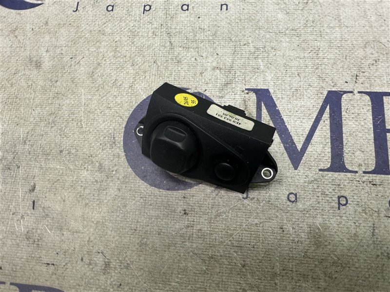 Кнопка управления рулевой колонкой A6 2005 C6 BDW