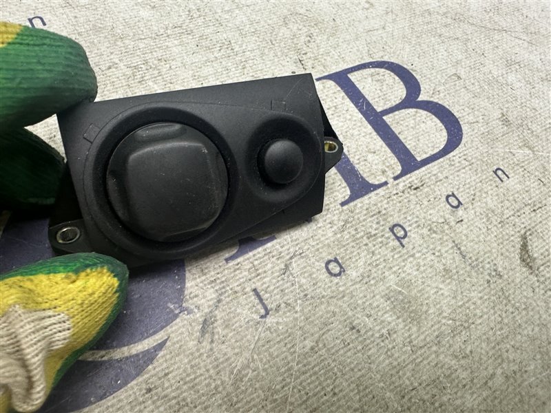 Кнопка управления рулевой колонкой A6 2005 C6 BDW