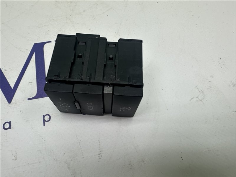 Блок кнопок A6 2006 C6 AUK