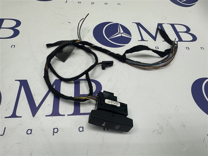 Кнопка центрального замка Touareg 2005 7L BMV