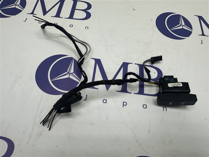Кнопка центрального замка Touareg 2005 7L BMV