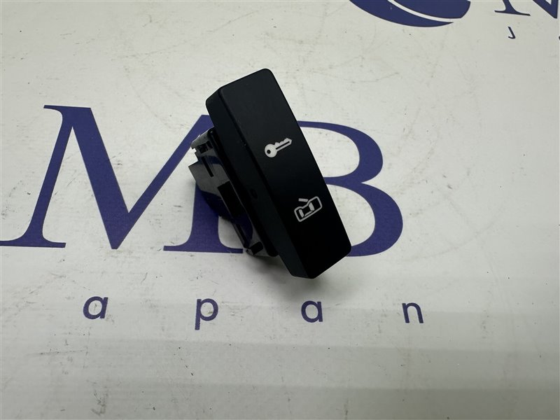 Кнопка центрального замка Volkswagen Touareg 2005 7L BMV 7L6962125 контрактная