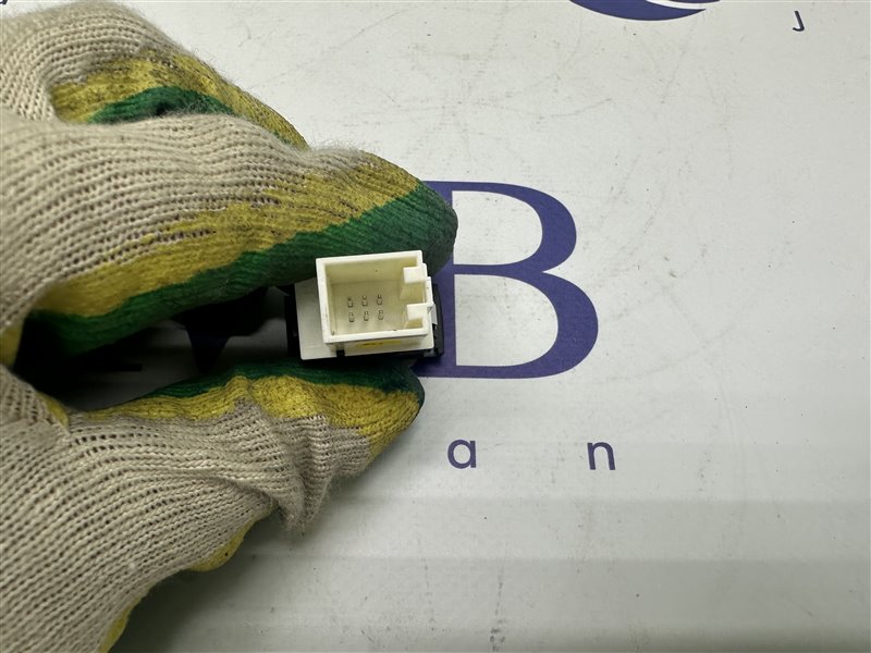 Кнопка ESP A6 2005 C6 BDW
