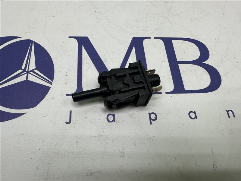 Концевик стояночного тормоза Mercedes-Benz M-Class W164 2006 W164 272.967 A0015458714 контрактная