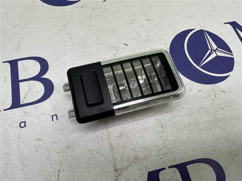 Плафон салона BMW X5 2005 E53 M54B30 63316962036 контрактная