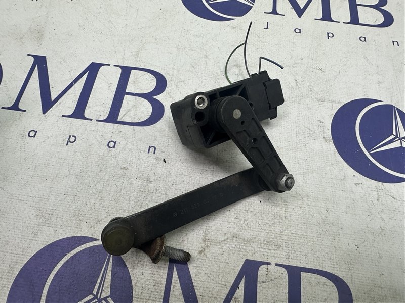 Датчик положения кузова передний Mercedes-Benz CLS-Class W219 W219 C219 113.967