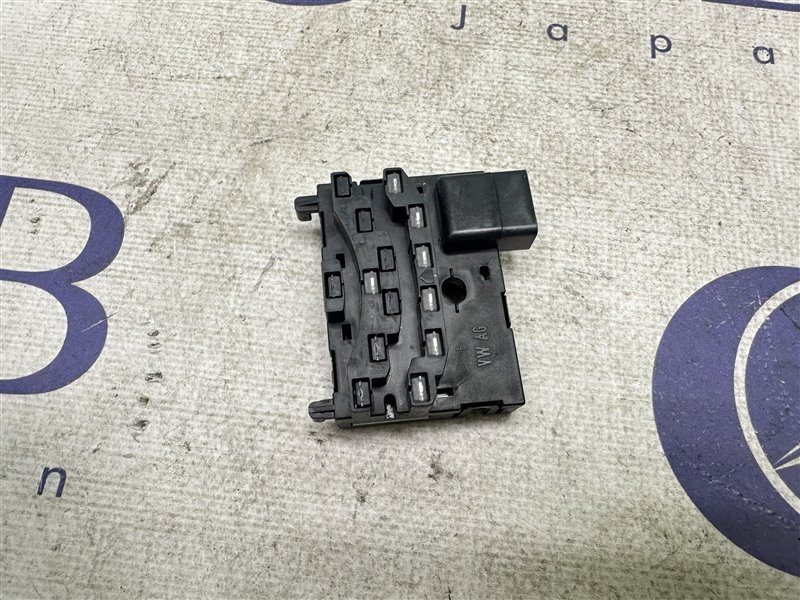 Датчик угла поворота рулевого колеса Golf 2006 5 BVY