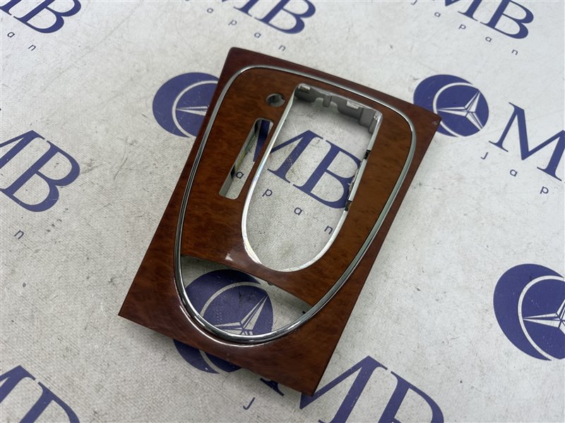 Накладка АКПП Mercedes-Benz E-Class W211 W211 272.964