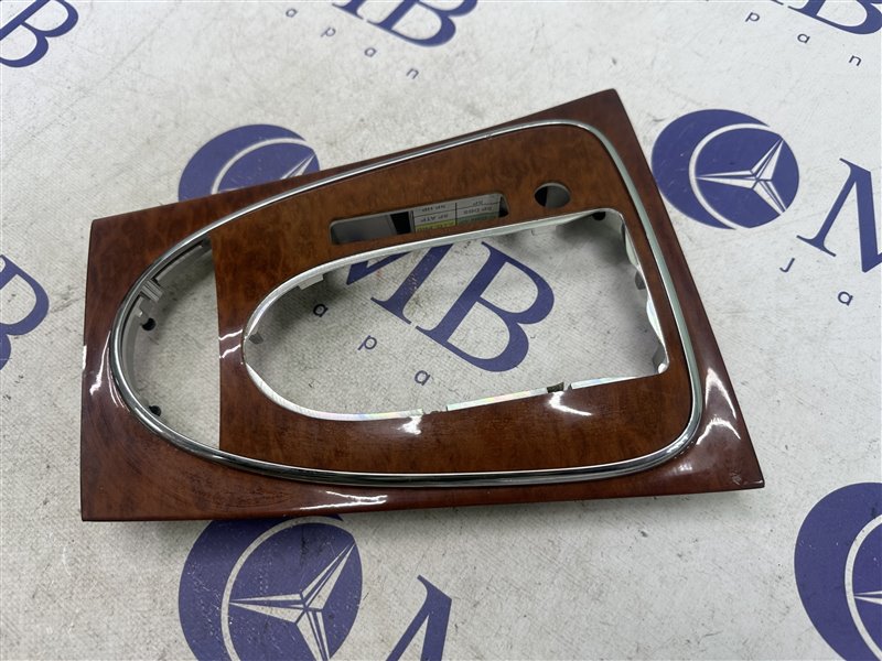 Накладка АКПП E-Class W211 2007 W211 272.964