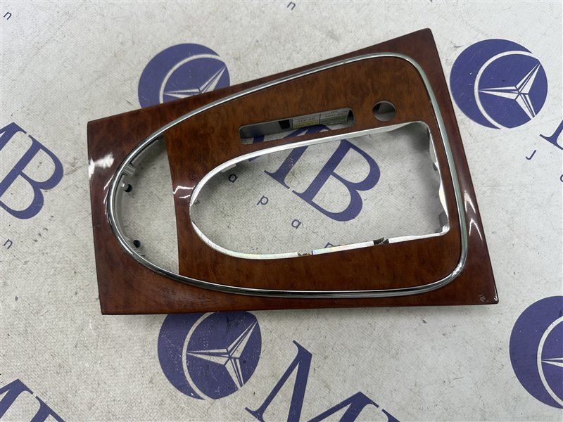 Накладка АКПП E-Class W211 2007 W211 272.964