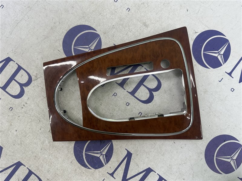 Накладка АКПП E-Class W211 2007 W211 272.964