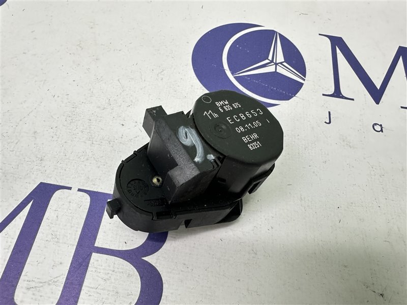 Сервопривод заслонок печки BMW 7-Series 2006 E65 N62B48B 64116935075 контрактная