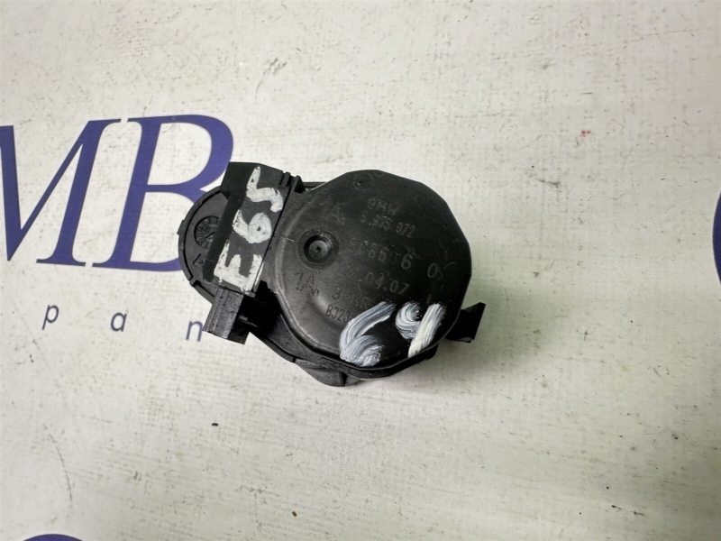 Сервопривод заслонок печки 7-Series 2007 E65 N62B40A Сервопривод заслонок печки 7-Series 2007 E65 N62B40A