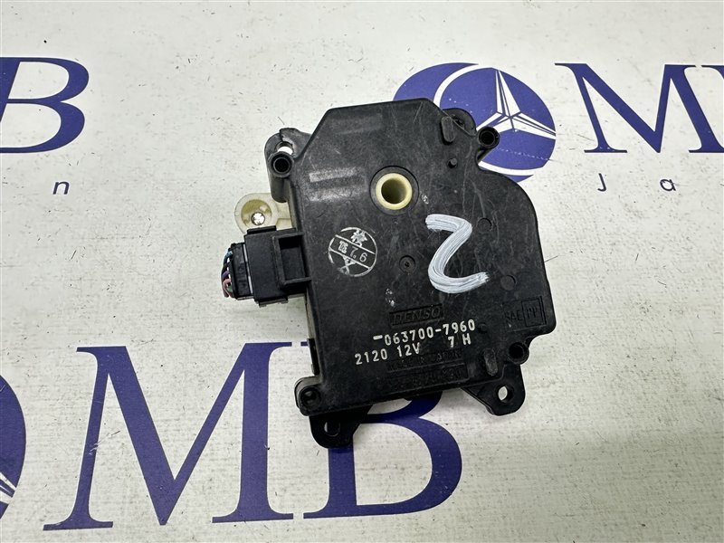 Сервопривод заслонок печки Toyota Prius 2004 NHW20 1NZ 063700-7960 контрактная