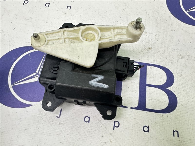 Сервопривод заслонок печки Prius 2004 NHW20 1NZ