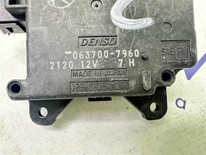 Сервопривод заслонок печки Prius 2004 NHW20 1NZ