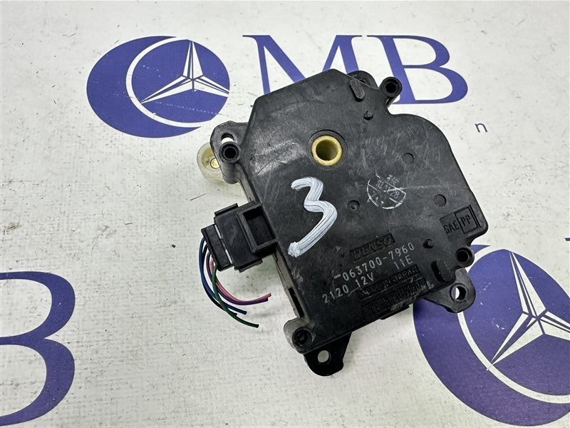 Сервопривод заслонок печки Toyota Prius 2004 NHW20 1NZ 063700-7960 контрактная