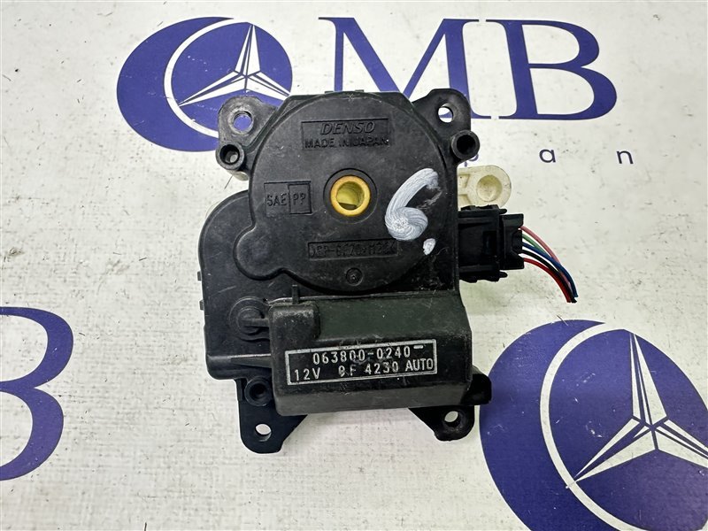 Сервопривод заслонок печки Toyota Prius 2004 NHW20 1NZ 063800-0240 контрактная