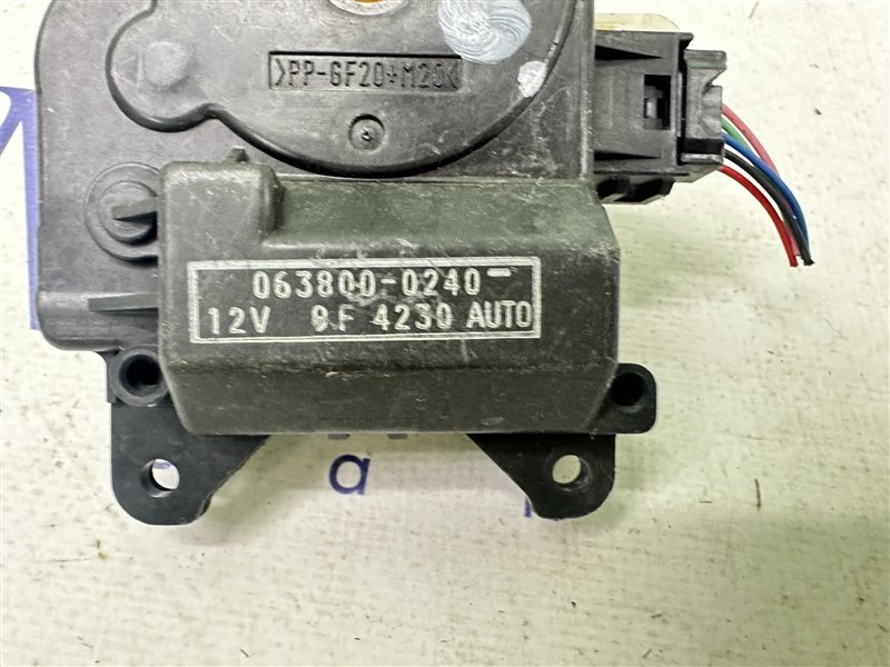 Сервопривод заслонок печки Prius 2004 NHW20 1NZ