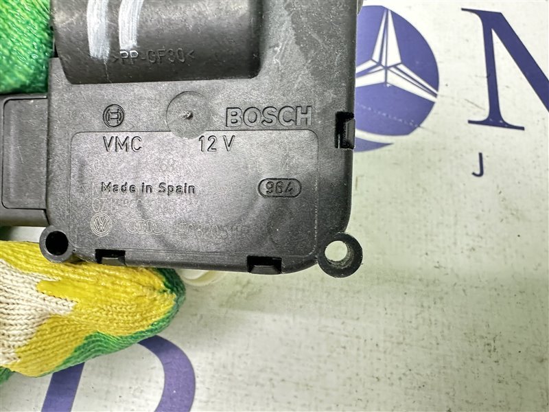 Сервопривод заслонок печки A6 2005 C6 BDW
