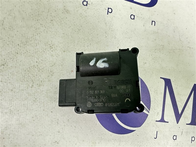 Сервопривод заслонок печки A6 2005 C6 BDW